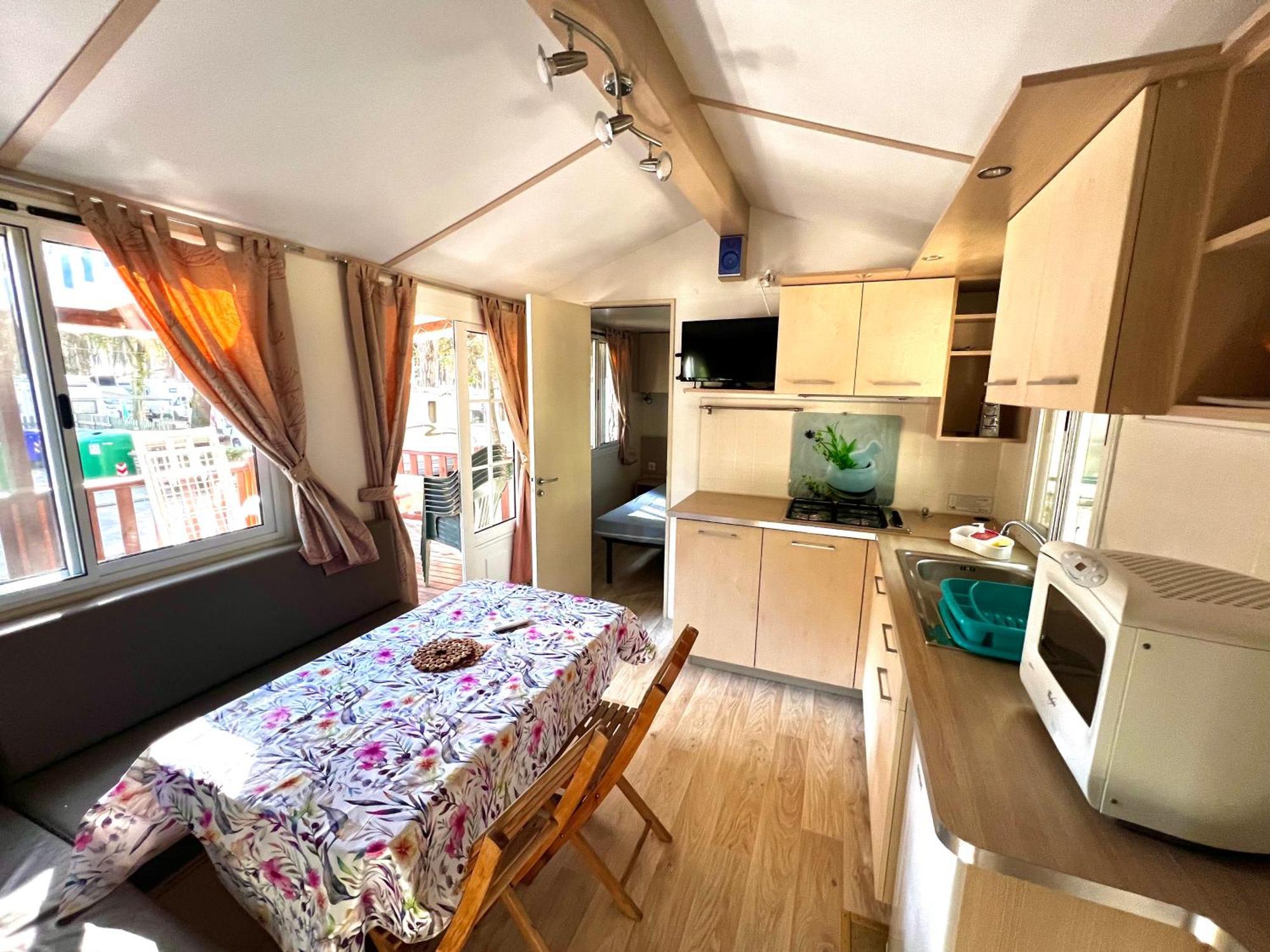 Buona Mobile Homes On Camping Mare E Pineta 리도 디 스피나 외부 사진